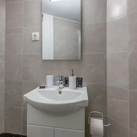 Chic New Pagrati Apartment Athens